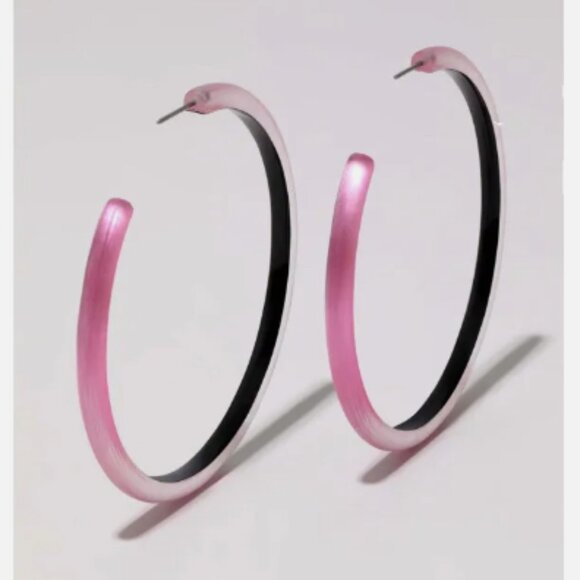 Alexis Bittar | Large Skinny Lucite Hoop Earring (Peony) - Picture 2 of 8